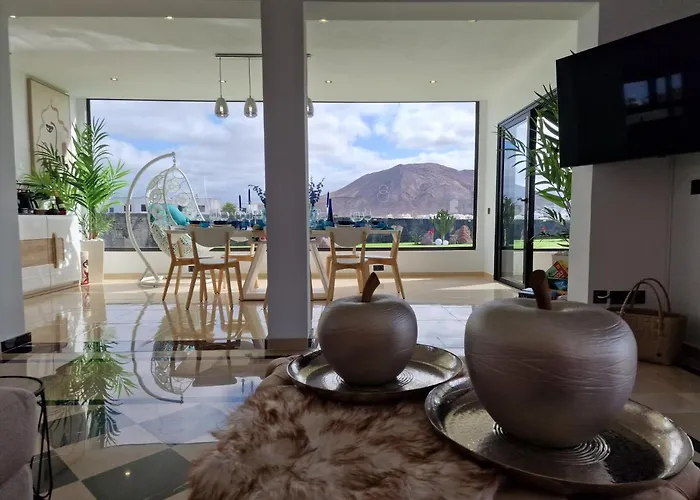 Karla Вилла Коста Бланка