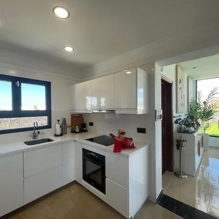 Karla Коста Бланка