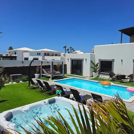 Villa Karla Playa Blanca