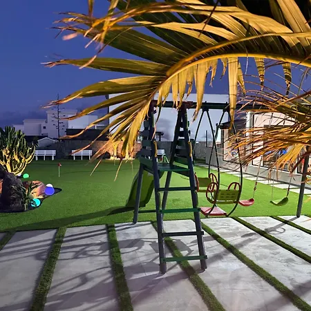 Karla Villa Playa Blanca